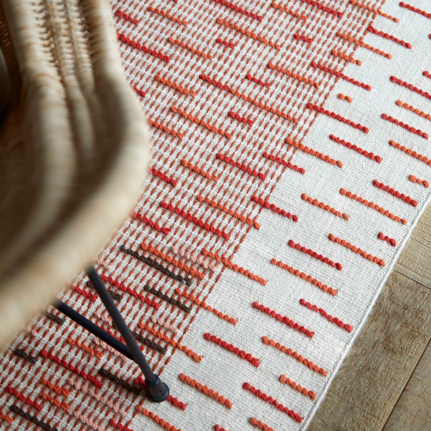 BACKSTITCH Composition Tæppe