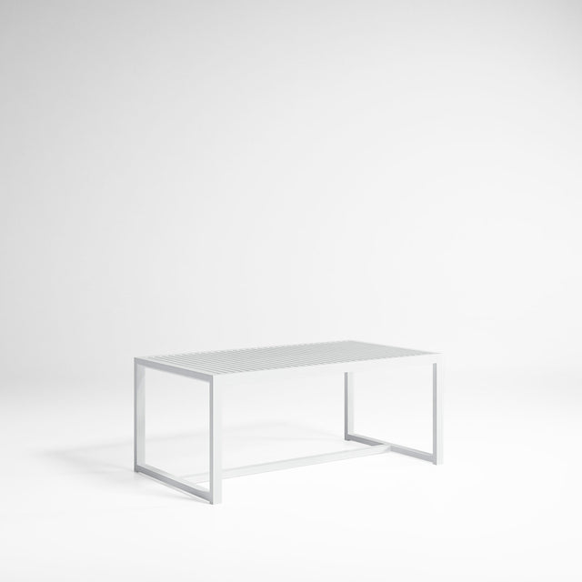 DNA spisebord 179 cm fra serien af de luksuriøse møbler fra Gitz Design og Gandia Blasco