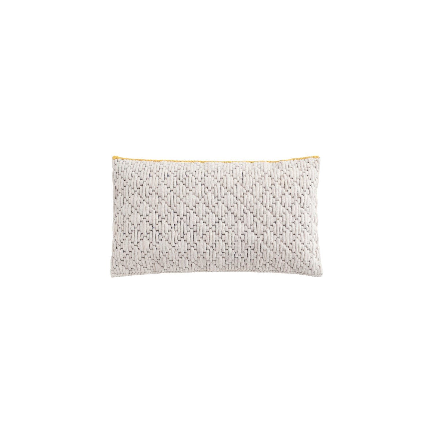 Hvid pude med gult kantbånd – 60x35 cm